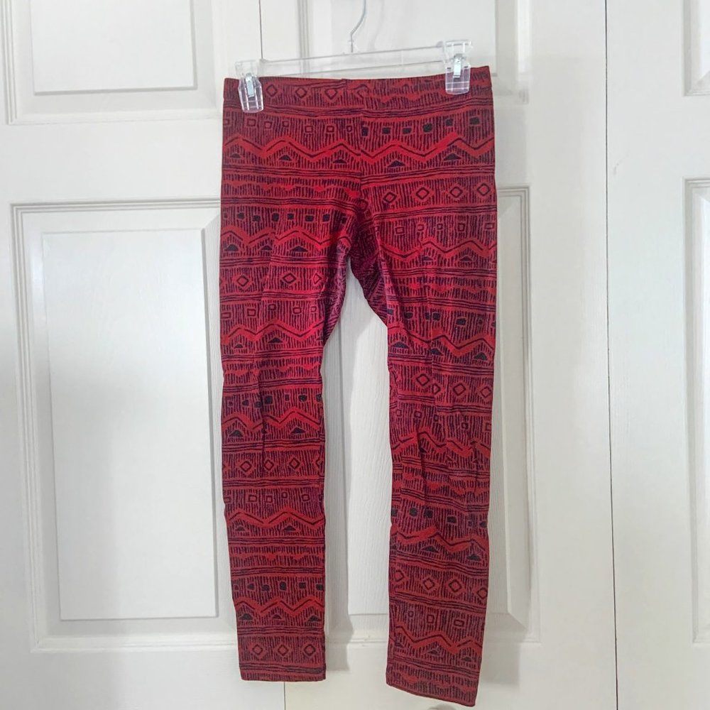Red and Black Patterned Leggings from Tilly's